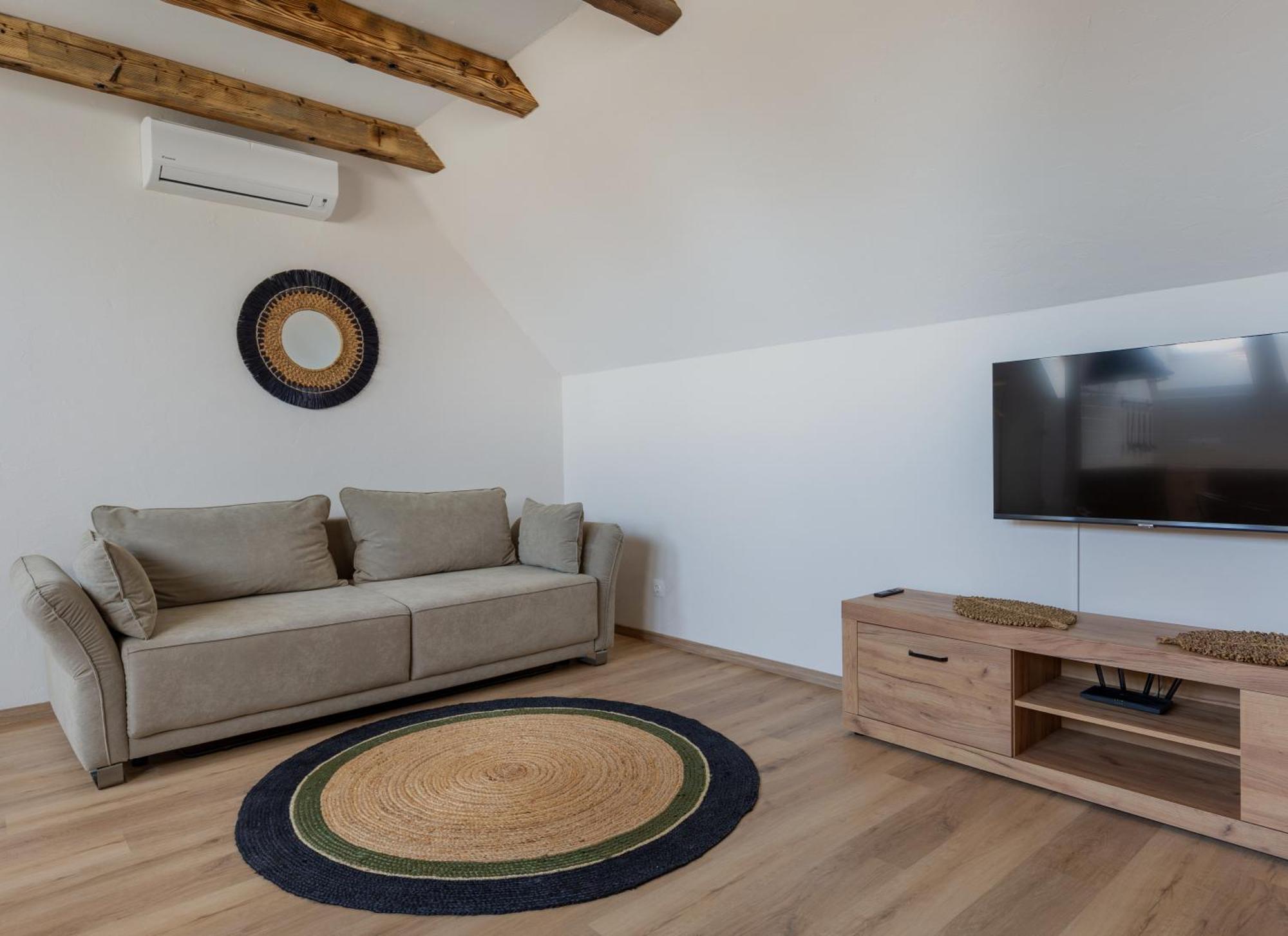Apartamento Tulipan Haz Gyál Exterior foto